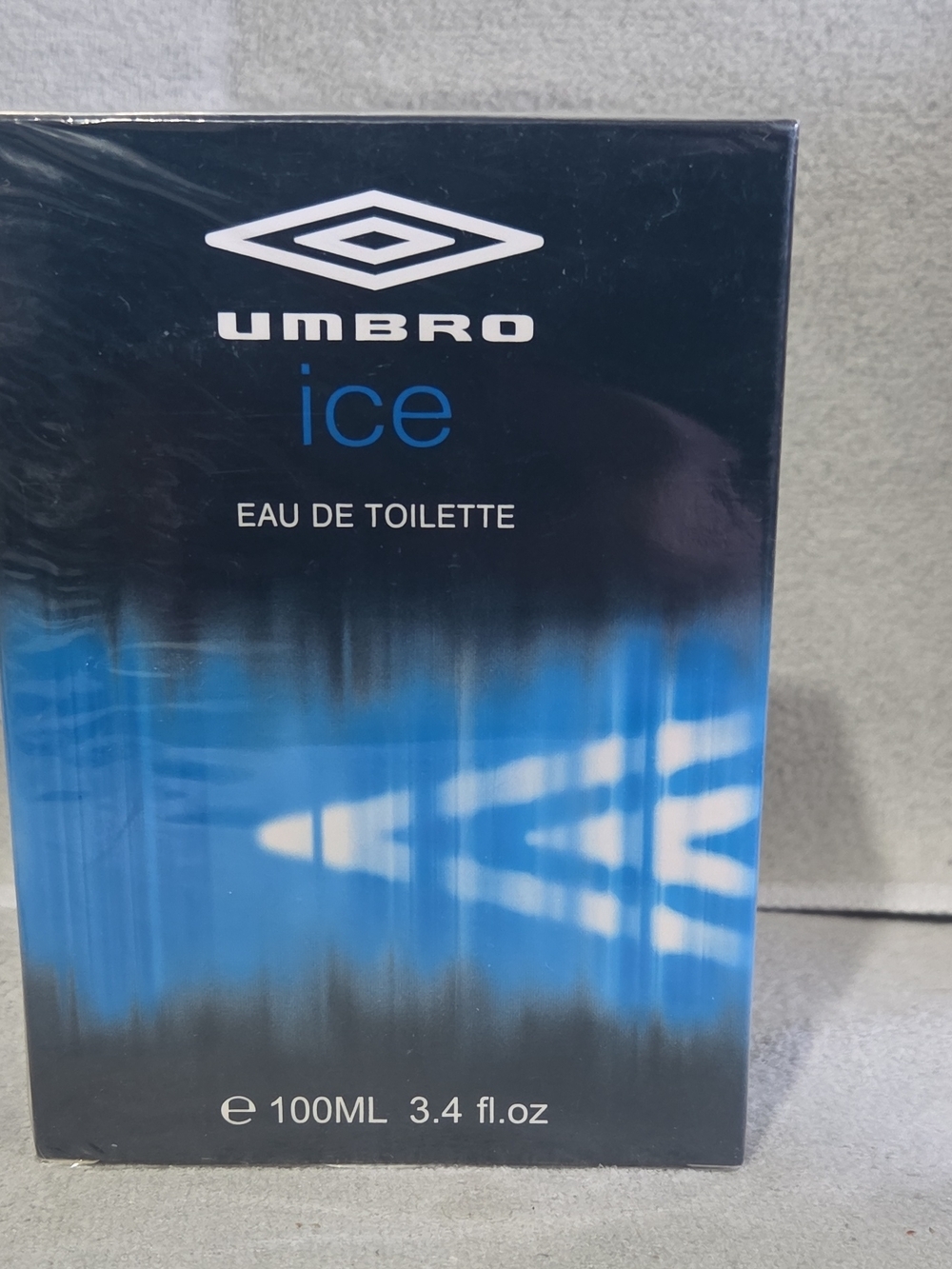 Umbro Eau de Toilette in Deep Blue and Black Box